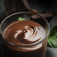 Finde sin culpa: serenito versión saludable en 5 minutos y bien rico, el postre chocolatoso que es un 10