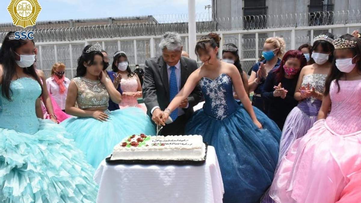 La celebración en el interior del penal femenlil