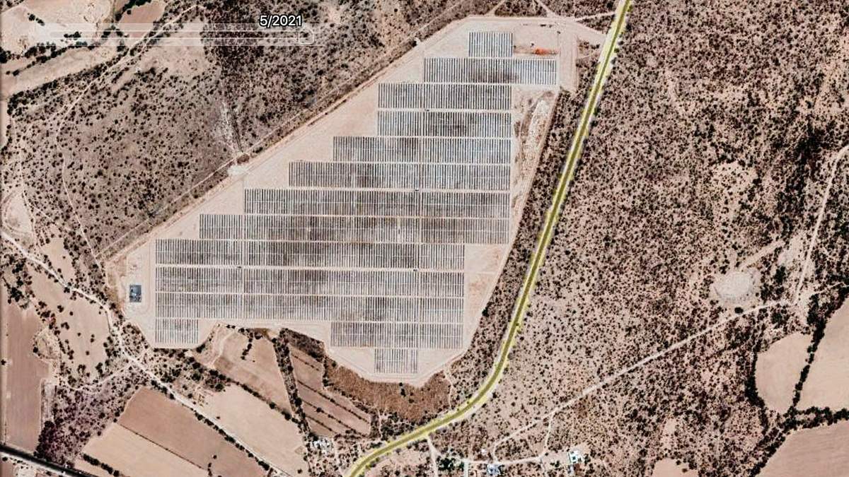 Vista satelital del parque fotovoltaico de Aguascalientes. Arena de pugnas