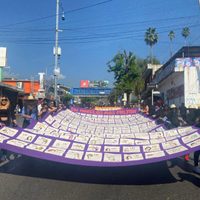 Exigen justicia por feminicidios en Morelos con mural y marchas en el 25N
