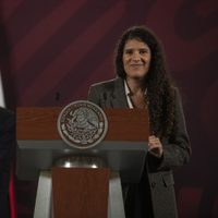 AMLO designa a Bertha Alcalde como nueva titular del ISSSTE