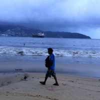 El huracán Blas provoca cierre de puertos en Oaxaca, Michoacán, Guerrero y Colima
