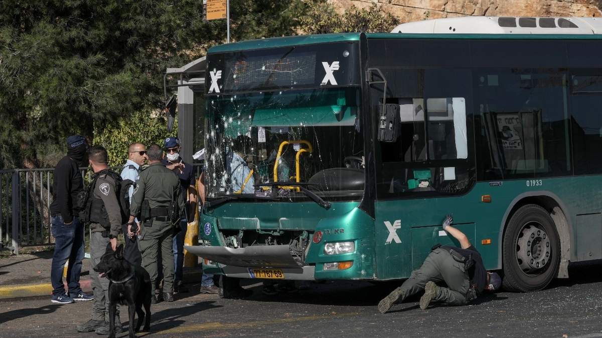 Atentado con bomba