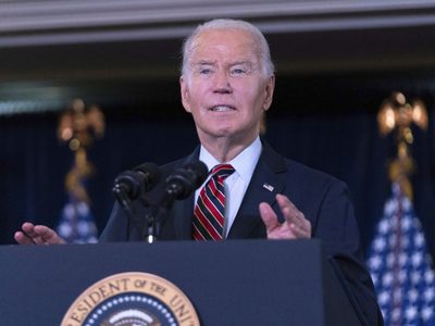 Tras tiroteo en Wisconsin, Biden urge al Congreso a legislar sobre armas