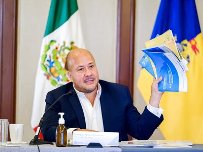 Se investiga a seis comisarías de Jalisco por posibles actos de corrupción: Enrique Alfaro