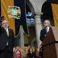 Enrique Graue toma protesta para su segundo periodo en la UNAM; repudia violencia en la institución