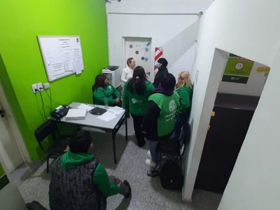 Luego de la protesta, restituirán el sueldo a la trabajadora de Allen
