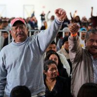 Con marcha, integrantes de Antorcha Campesina exigen registro como partido en Puebla