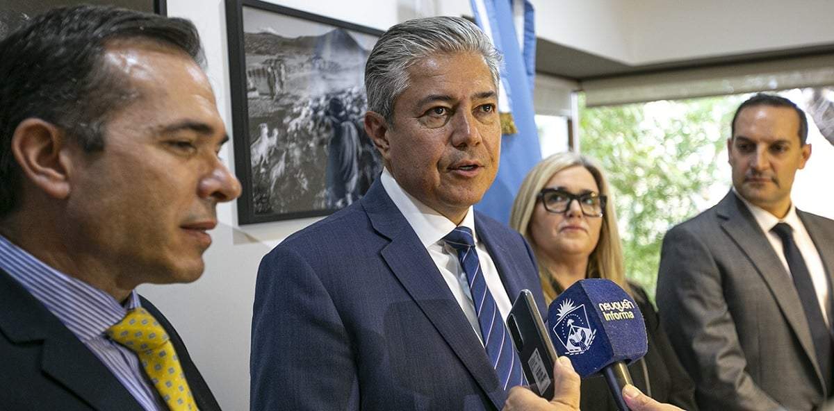 Representantes de los poderes Ejecutivo y Judicial destacaron la iniciativa. Fuente: (Gobierno de Neuquén)