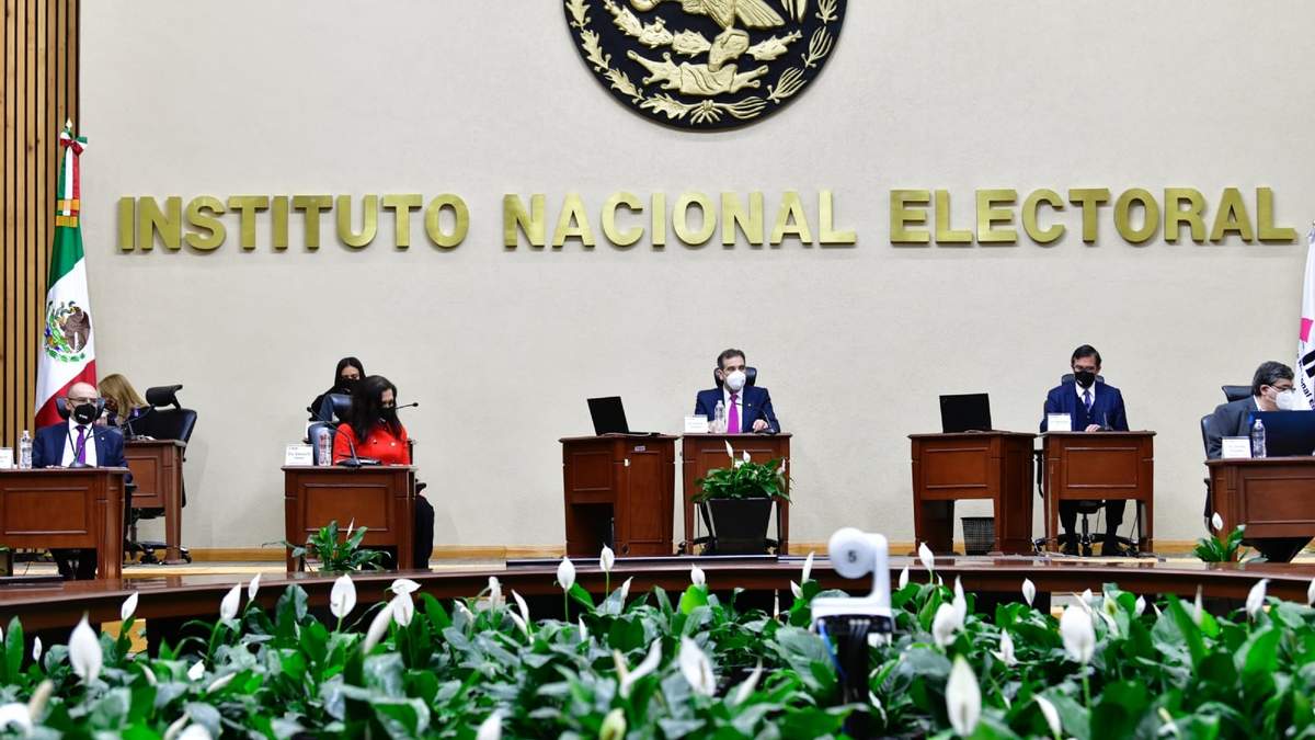 Sesión del árbitro electora durante la pasada elección