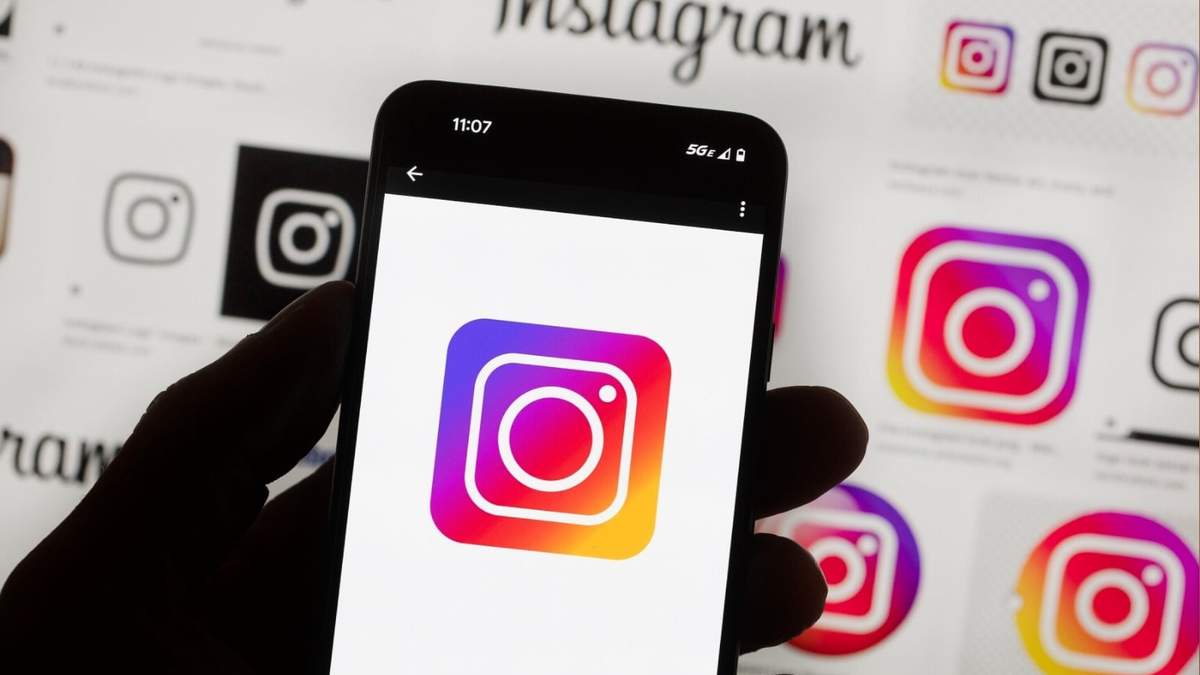 El logo de Instagram en un teléfono celular en Boston el 14 de octubre del 2022