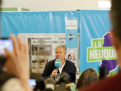 Denunciaron que Rolando Figueroa violó la veda electoral y la Justicia lo intimó