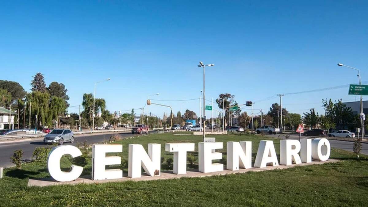 Ingreso a Centenario. Fuente (LMNeuquén).