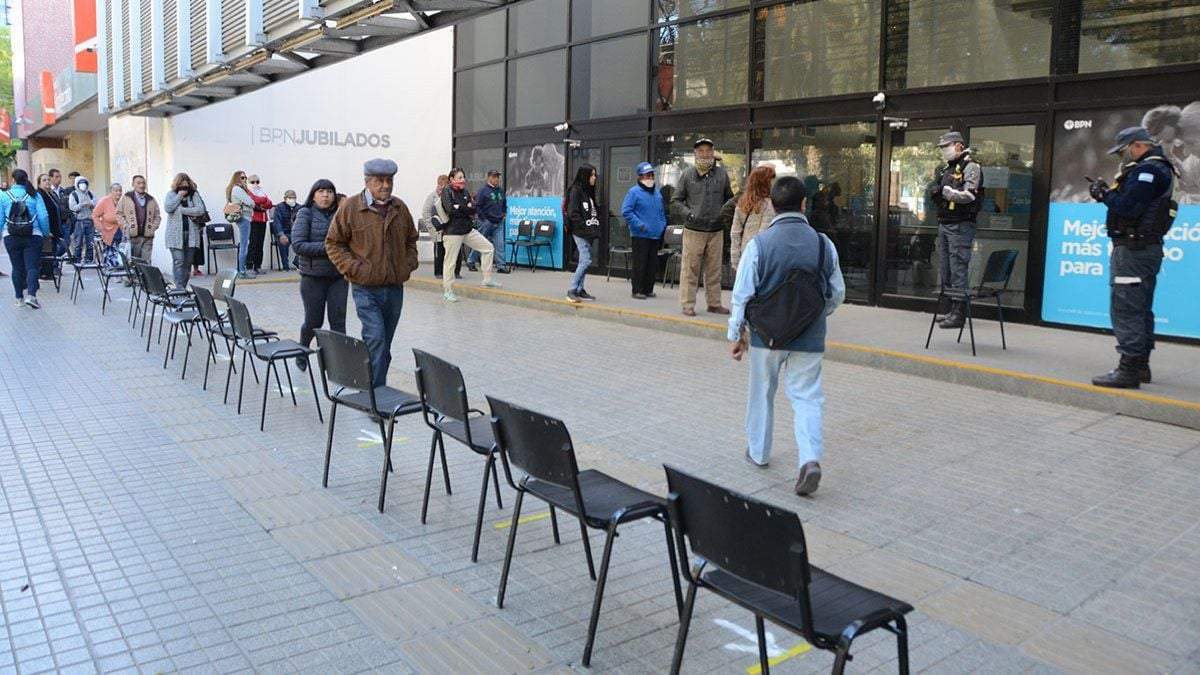 El cronograma de cobro se extenderá hasta el próximo martes. Fuente: (Twitter)