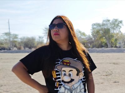 Regidora desata polémica por usar playera de “Super Chapo Bros”