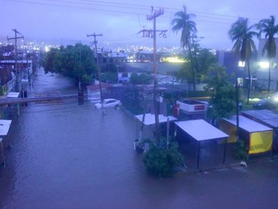 John se convierte de nuevo en huracán y amenaza ahora a Michoacán, Colima y Jalisco