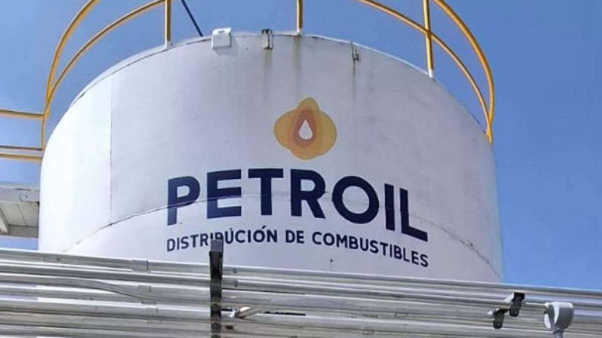 Tanque de almacenamiento de Petroil en un inmueble asegurado por autoridades por presunto huachicol