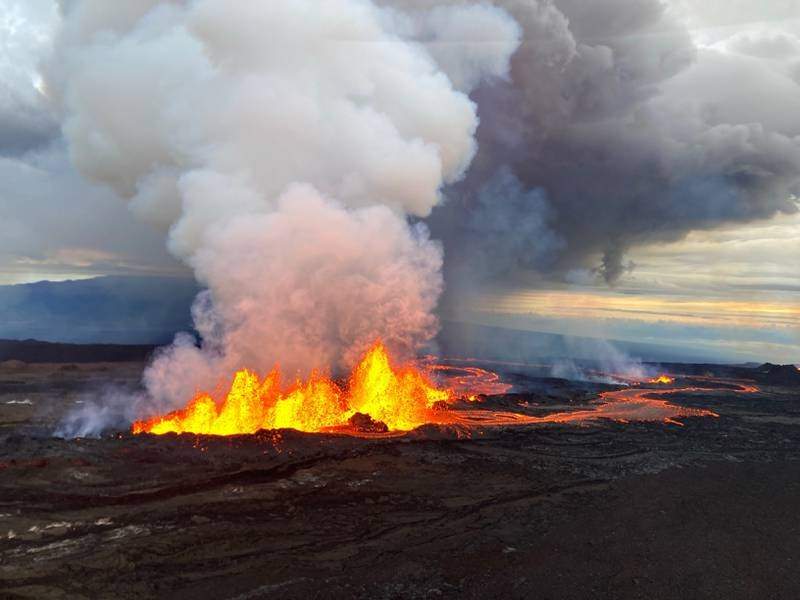 Eerupción del volcán Mauna Loa, en Hawái