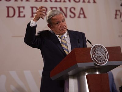 Las tortillerías no podrán usar maíz transgénico, sólo el blanco mexicano: AMLO