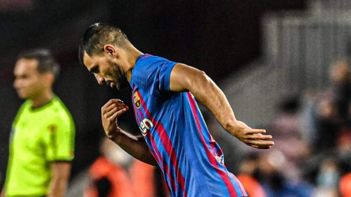 El futbolista Sergio “Kun” Agüero anunció su retiro