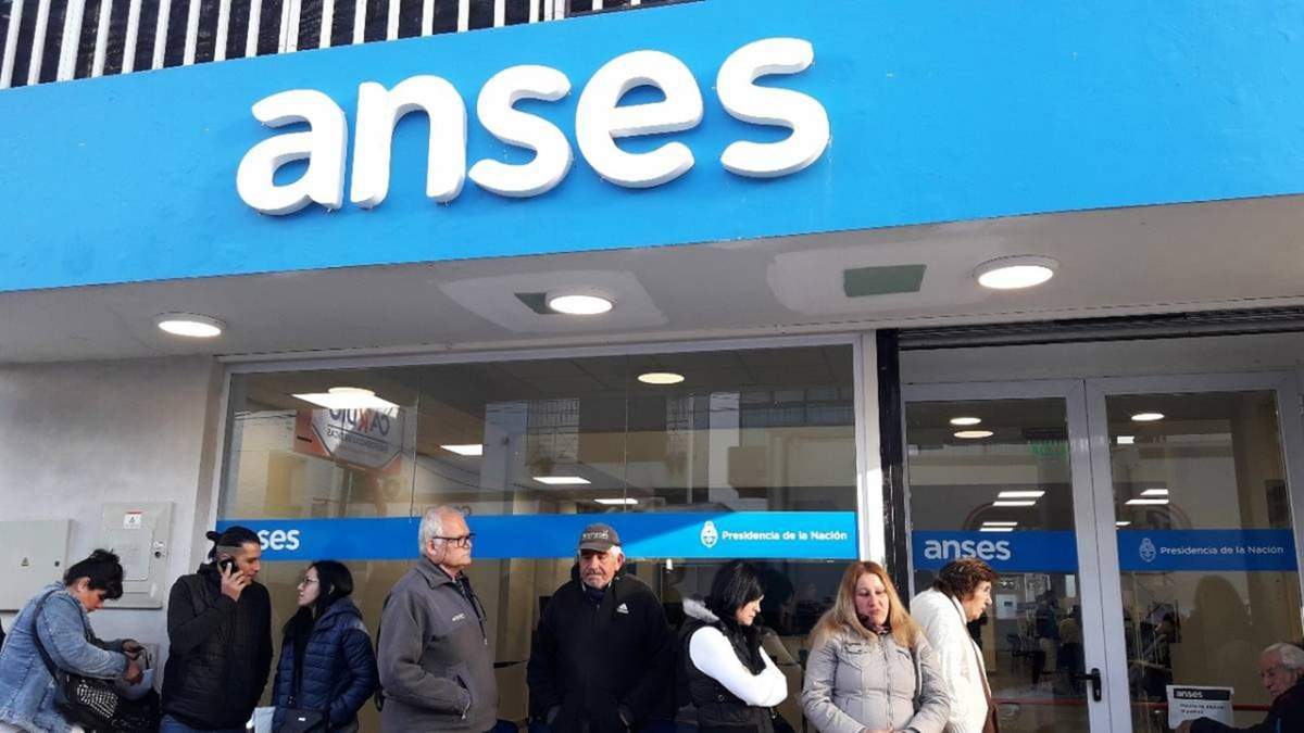 Dependencia de la ANSES. Fuente: (Twitter)