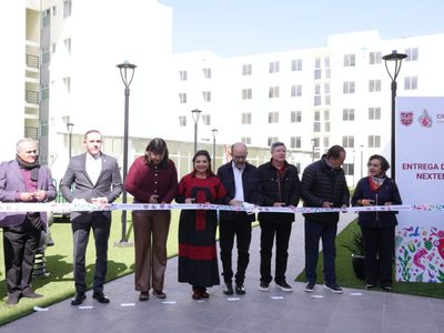 Brugada encabeza entrega de 309 viviendas de interés social para trabajadores del Metro de CDMX