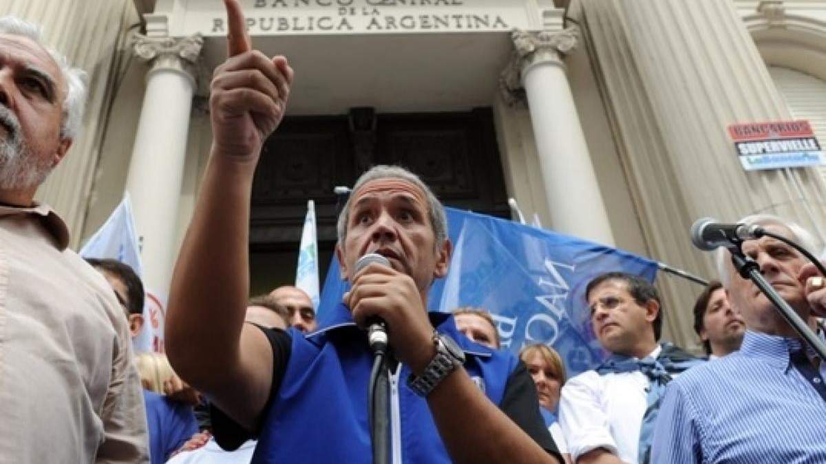 Trabajadores bancarios con bonos más altos del país. Fuente: (Twitter)