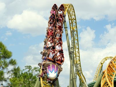 Universal reabrirá la atracción Stardust Racers dos semanas después de la muerte de un hombre