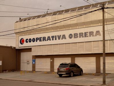 Cipolletti: los empleados del supermercado ya conocen el resultado de los hisopados