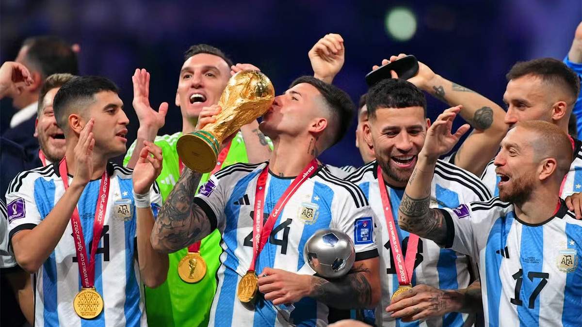 Enzo Fernández, de promesa a realidad en Qatar 2022.
