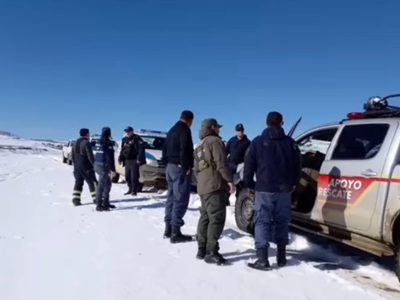 Rescate en la ruta 13: una familia quedó atrapada en la nieve durante 19 horas