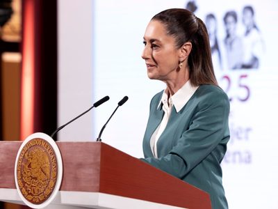 Sheinbaum pide a mexicanos en EU estar "tranquilos" ante la llegada de Trump