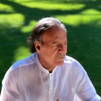 Julio Iglesias pide archivar denuncia de agresiones sexuales por "falta de jurisdicción"