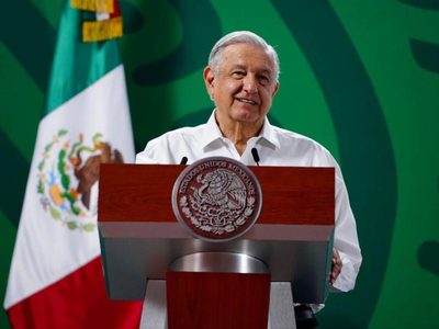 Pese a escasa participación AMLO afirma que la consulta fue "un éxito"