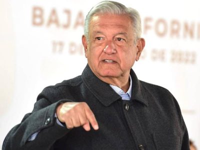 AMLO niega intervención para concesionar una playa a Vidanta; “es una vil calumnia”