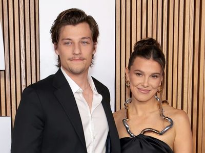 Millie Bobby Brown y su esposo adoptaron a un niña