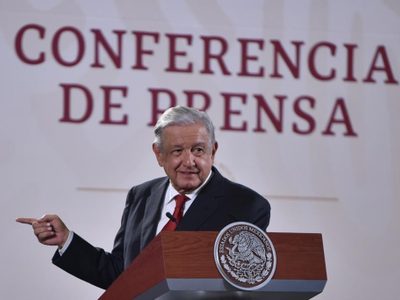 AMLO dijo que se enterará por la prensa de quién ganó la encuesta interna