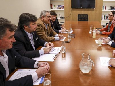 El Gobierno se reunirá con la Mesa de Enlace a las 13 para tratar las retenciones al campo