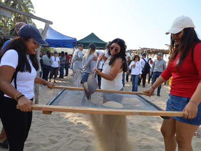 Semarnat y Coca-Cola FEMSA inician jornadas de limpieza de playas en Acapulco