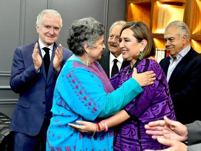 Xóchitl Gálvez y Beatriz Paredes envían mensaje de unidad