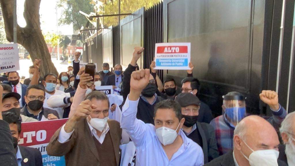 Académicos de la BUAP se manifestaron en la cdmx