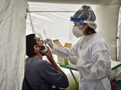 Sigue el descenso de casos de coronavirus en Neuquén: detectaron menos de 50 contagios