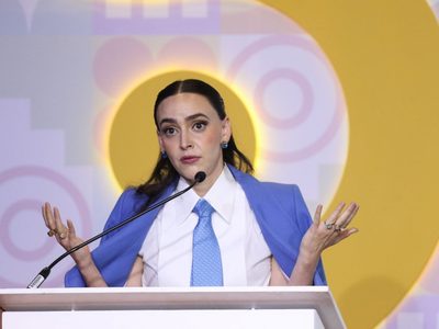 Altagracia Gómez promete reducir tiempo de inversión en México; promociona polos de desarrollo