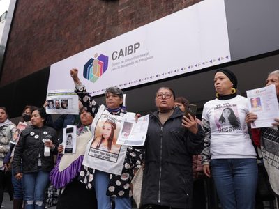 Madres buscadoras se manifiestan en inauguración del CAIBP: reclaman exclusión