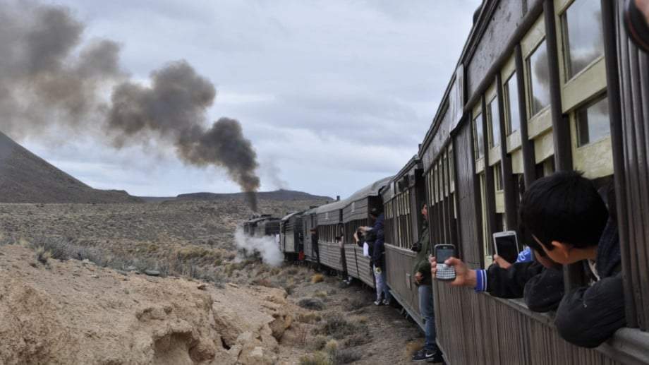 Viaje en La Trochita: recorrido por la estepa. Fuente:(Twitter)