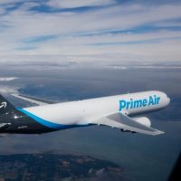 Amazon compra 11 aviones de pasajeros; los usará para transportar carga