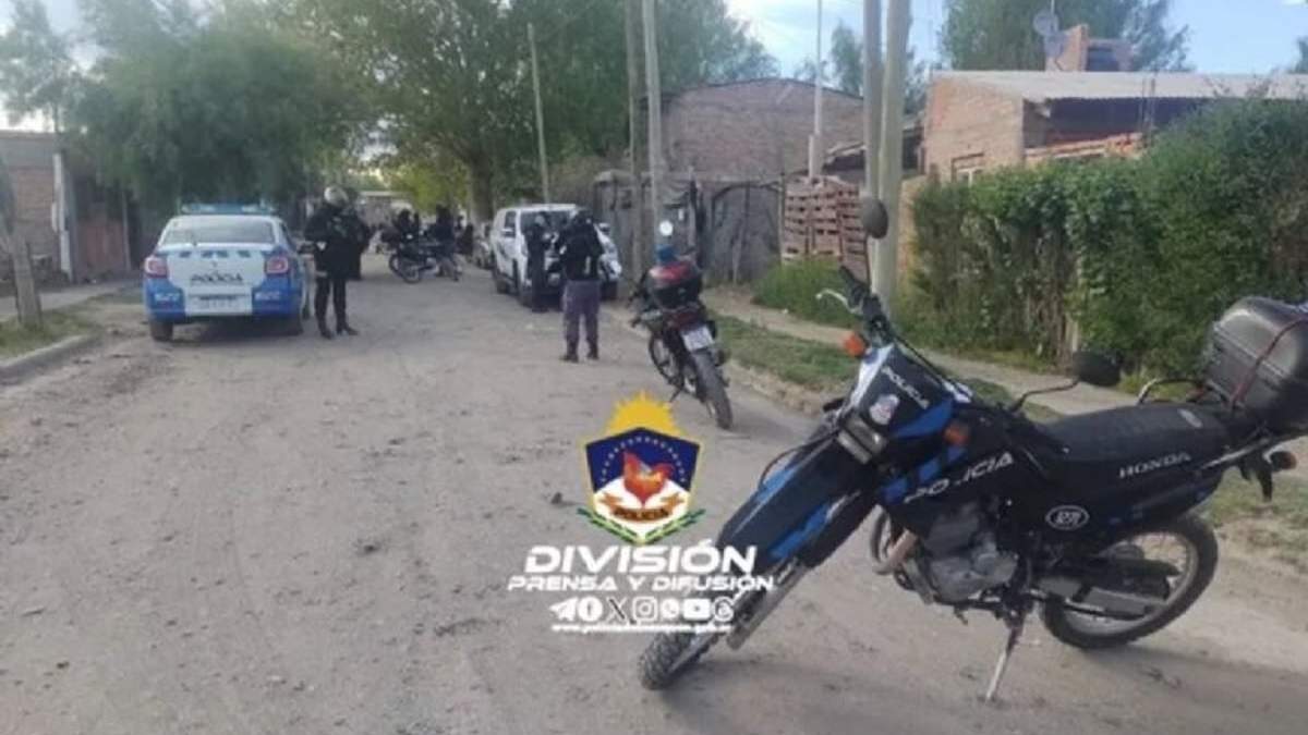 Foto de archivo de un allanamiento en Valentina Sur. Fuente: (Policía de Neuquén)