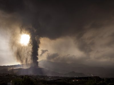 Una nube de dióxido de azufre cubrirá España peninsular en las próximas horas