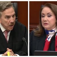 Se viraliza la cara del ministro Javier Laynez ante errata de Yasmín Esquivel (Video)