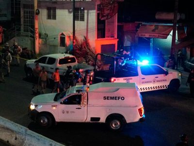 Matan a mujer y hieren a su bebé durante ataque armado contra un motociclista en Acapulco